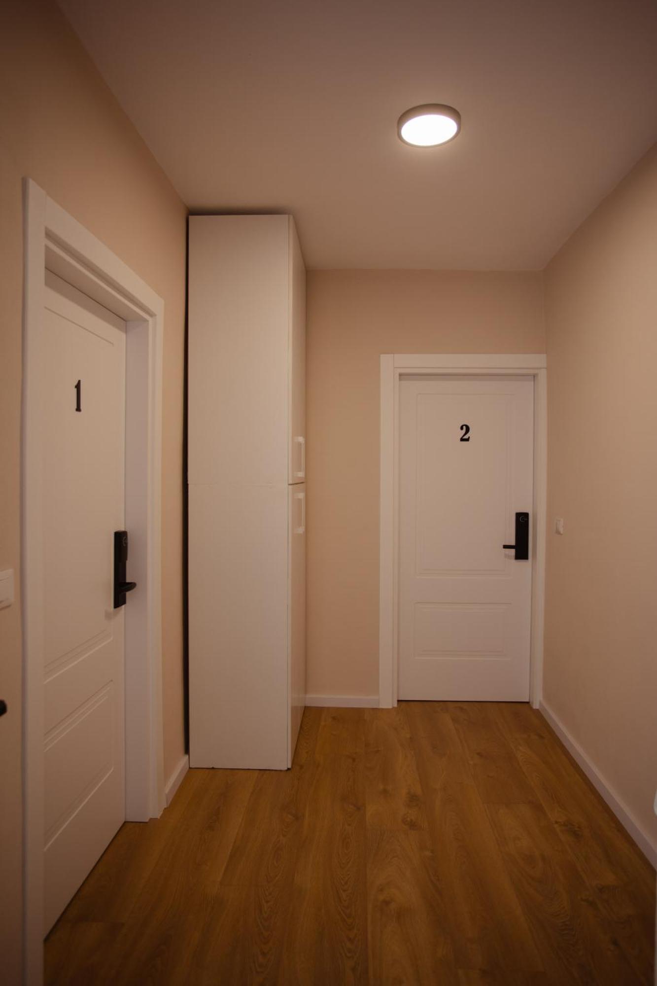 City Center Studio Apartments Шкодер Экстерьер фото