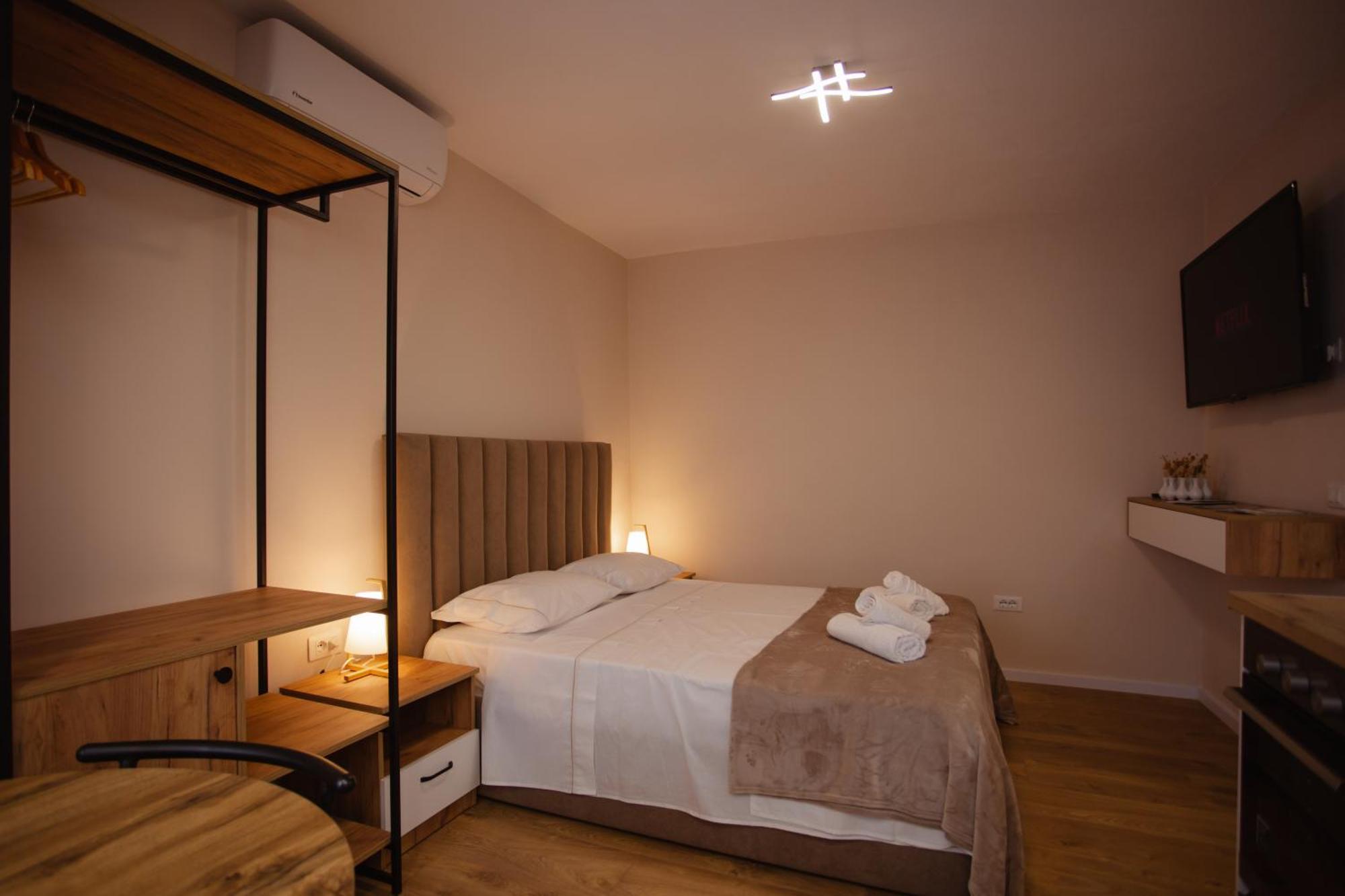 City Center Studio Apartments Шкодер Экстерьер фото