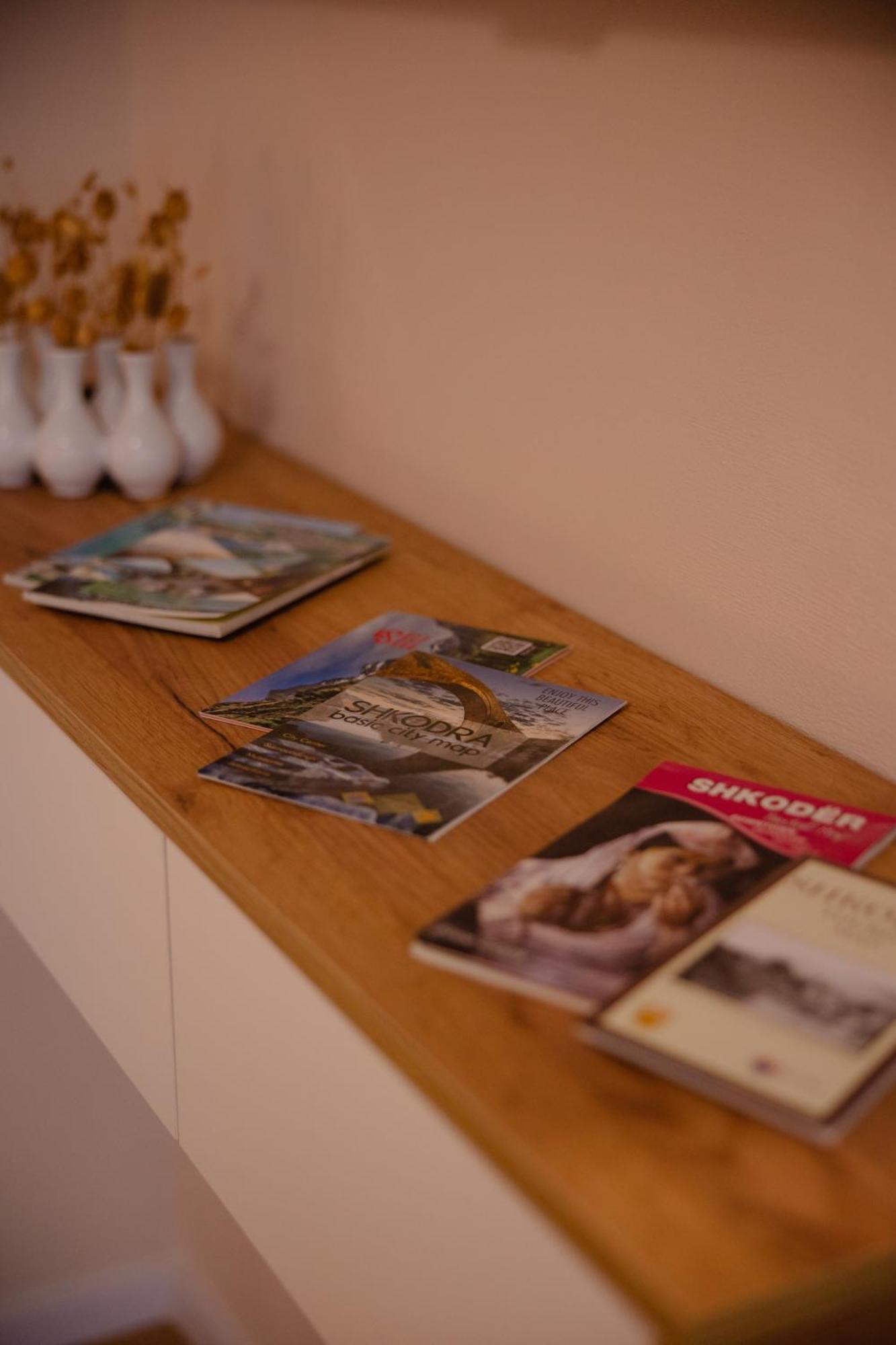 City Center Studio Apartments Шкодер Экстерьер фото