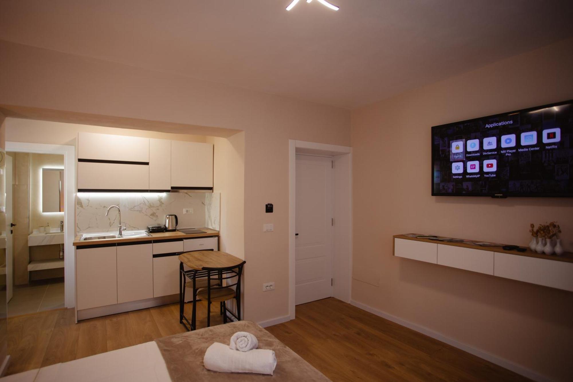 City Center Studio Apartments Шкодер Экстерьер фото