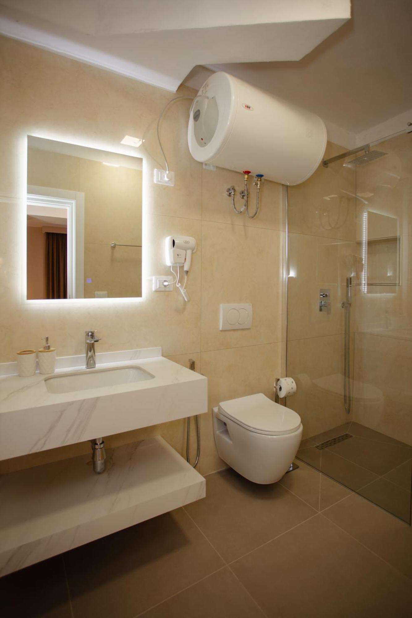 City Center Studio Apartments Шкодер Экстерьер фото